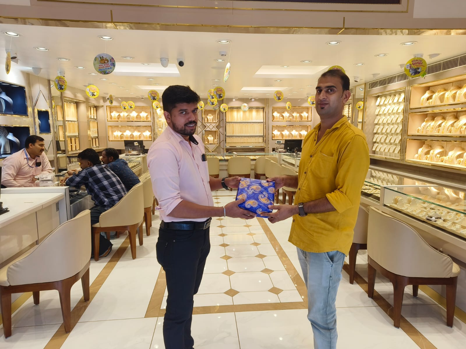 Navarathna Gold and Diamonds Jewellery