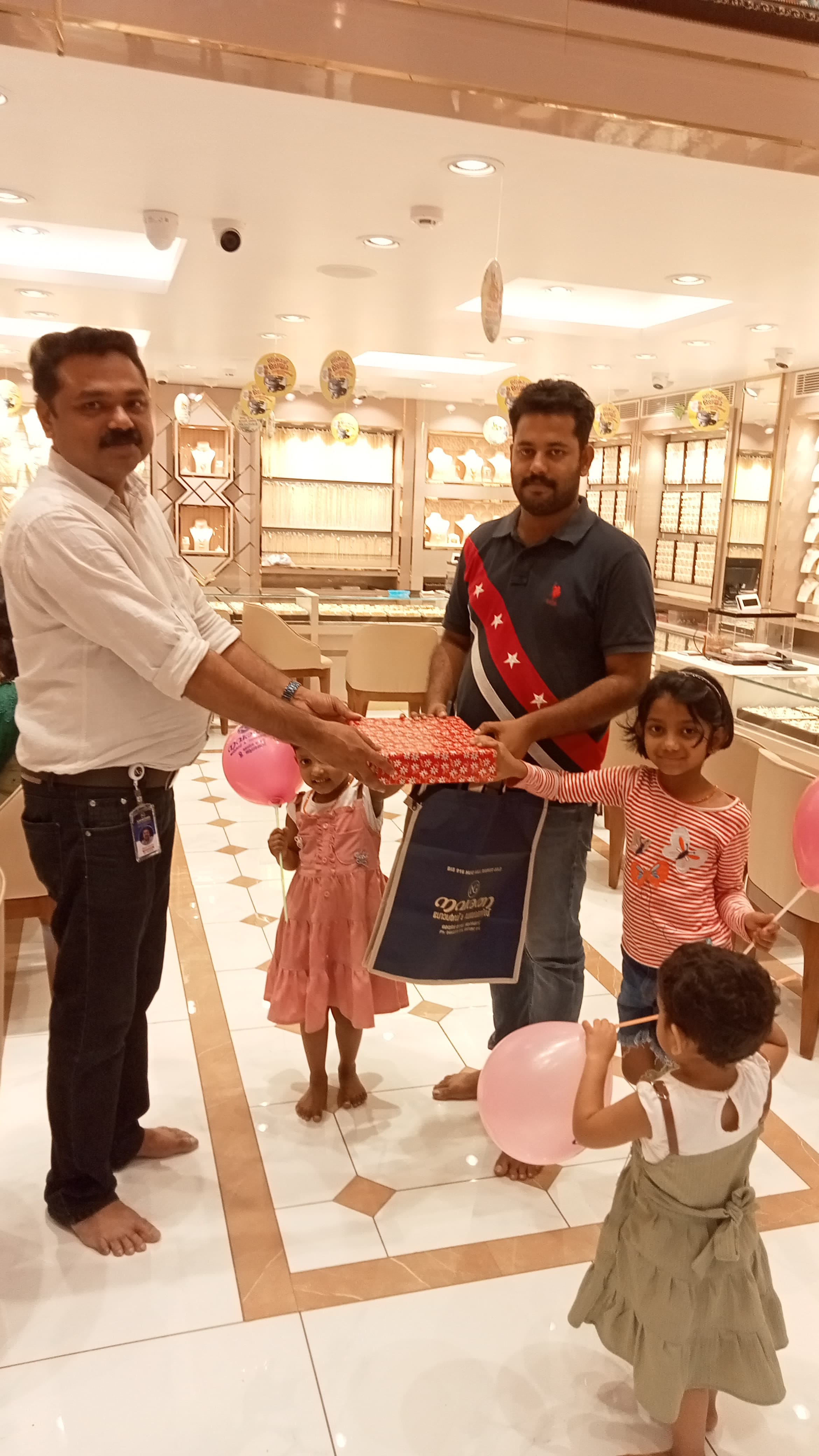 Navarathna Gold and Diamonds Jewellery