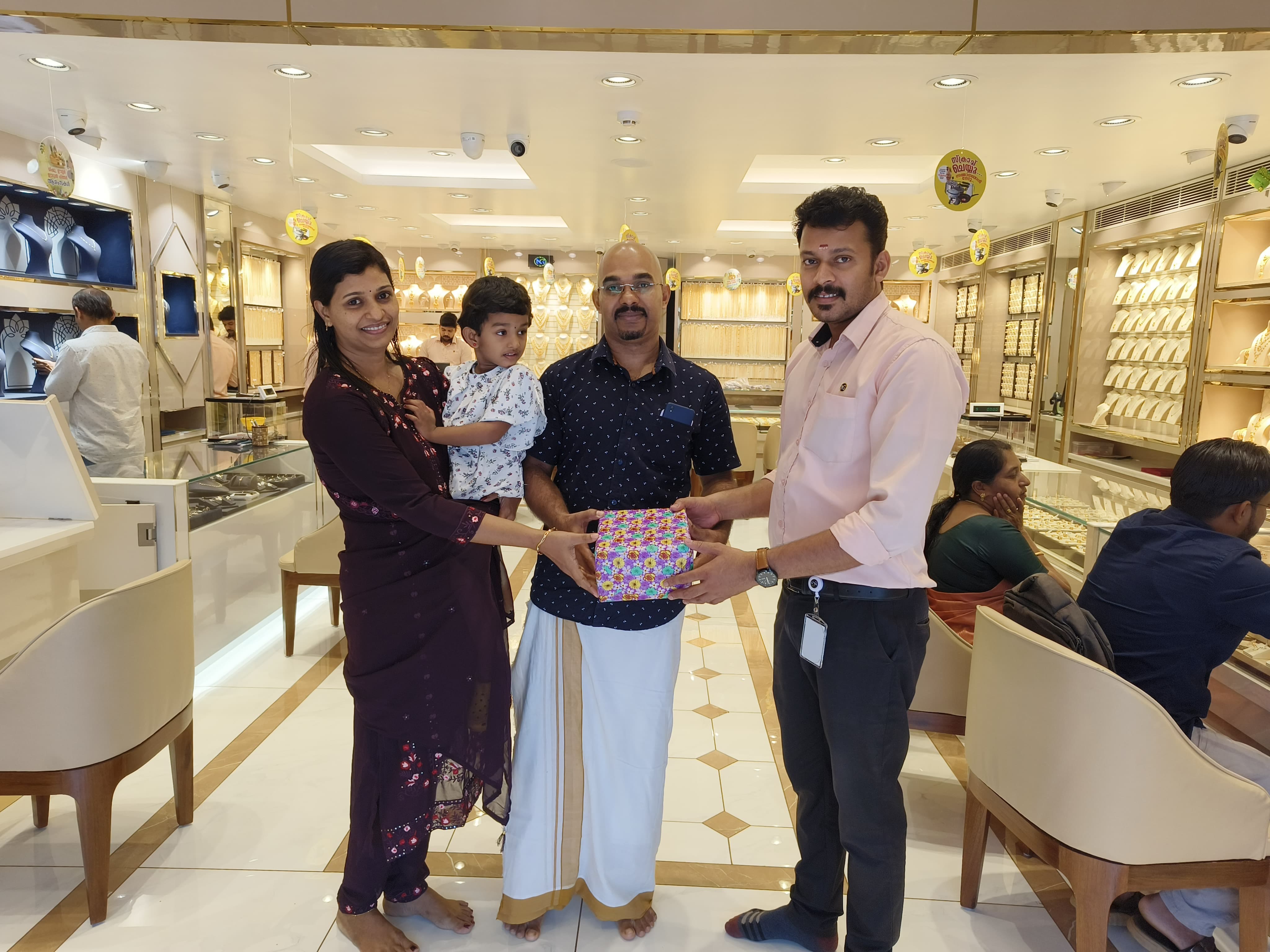 Navarathna Gold and Diamonds Jewellery