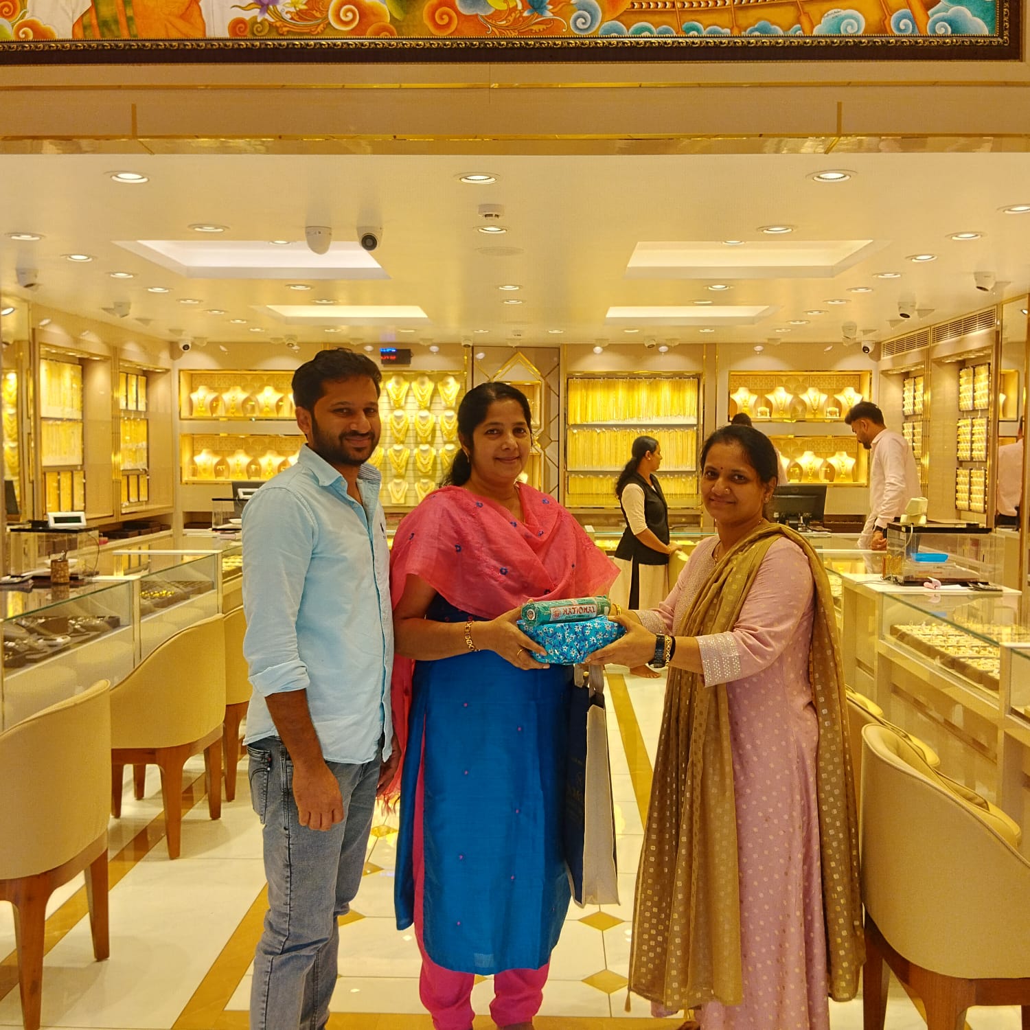 Navarathna Gold and Diamonds Jewellery