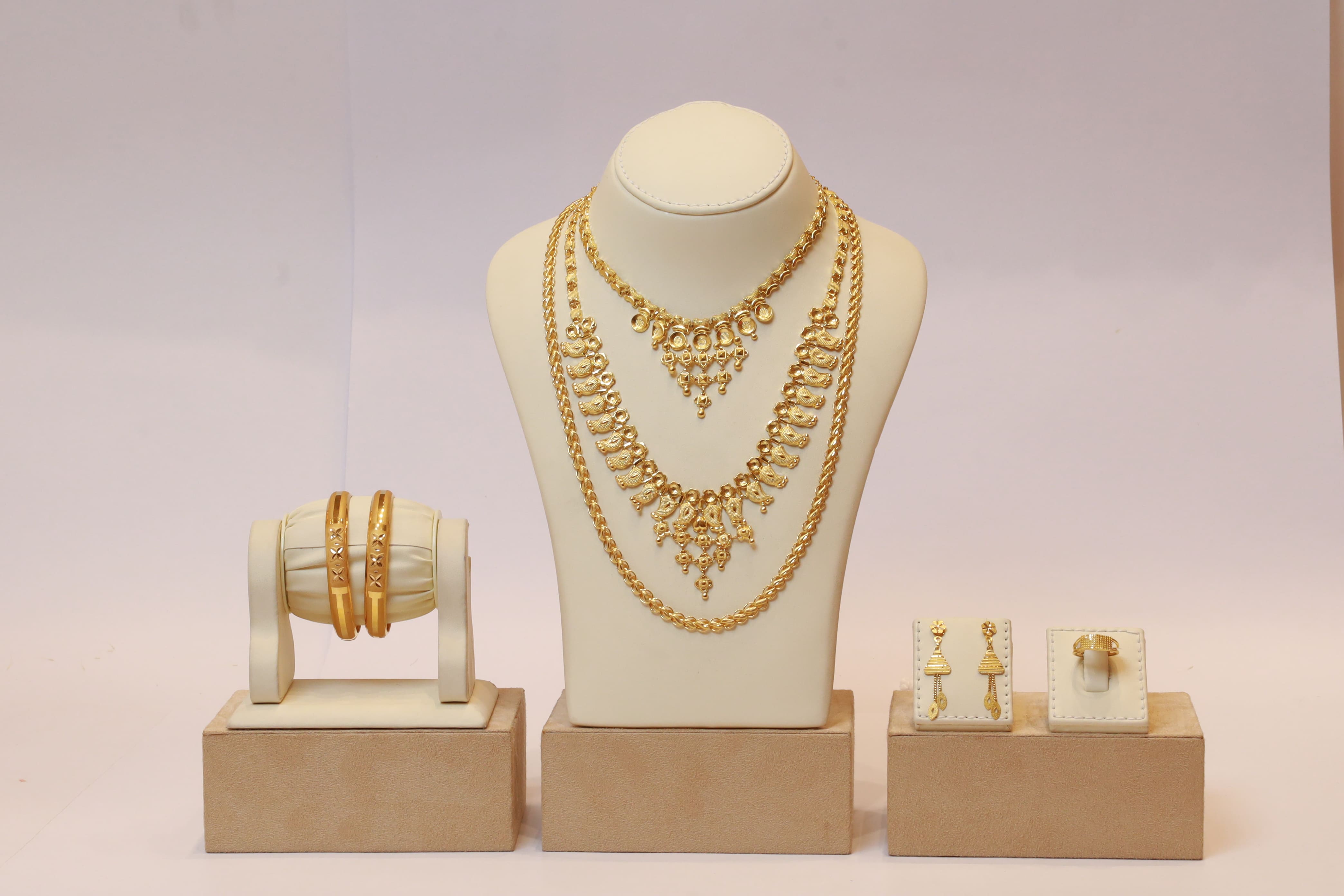 Navarathna Gold and Diamonds Jewellery