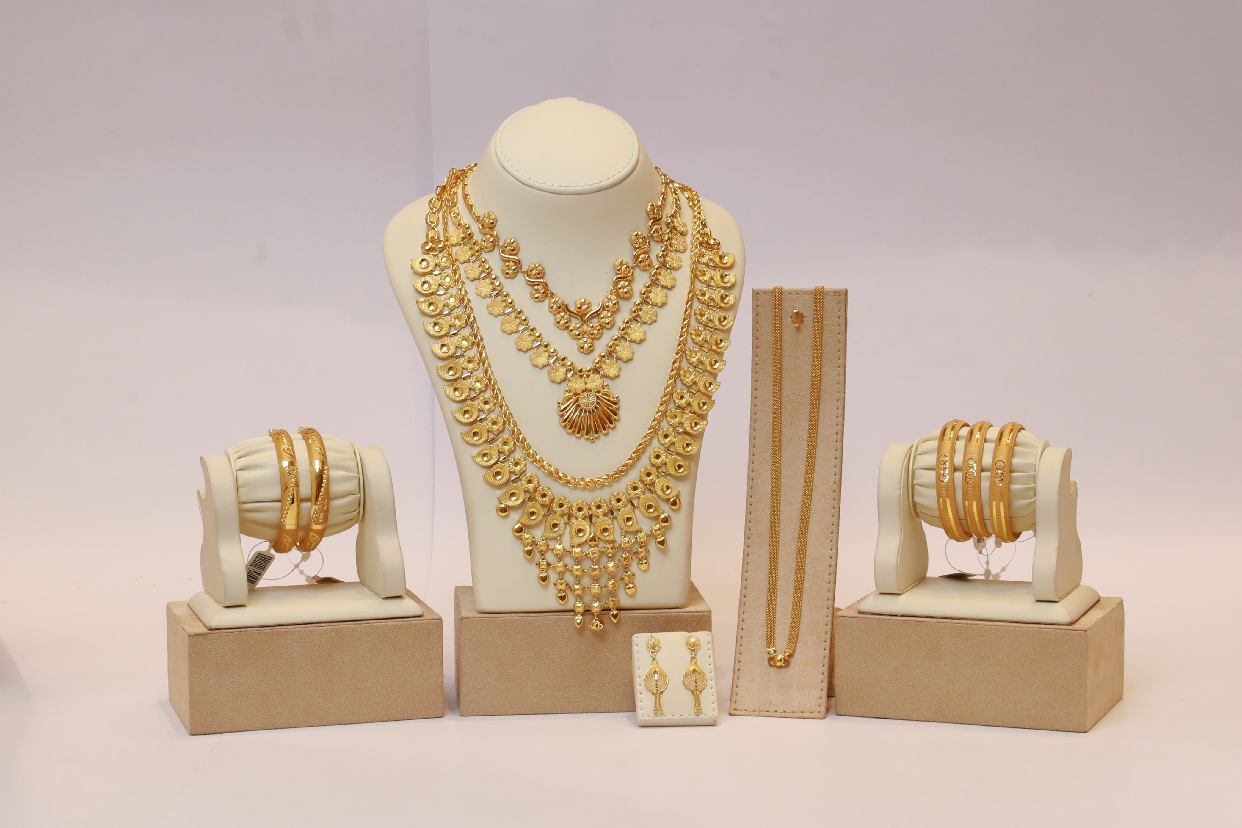 Navarathna Gold and Diamonds Jewellery
