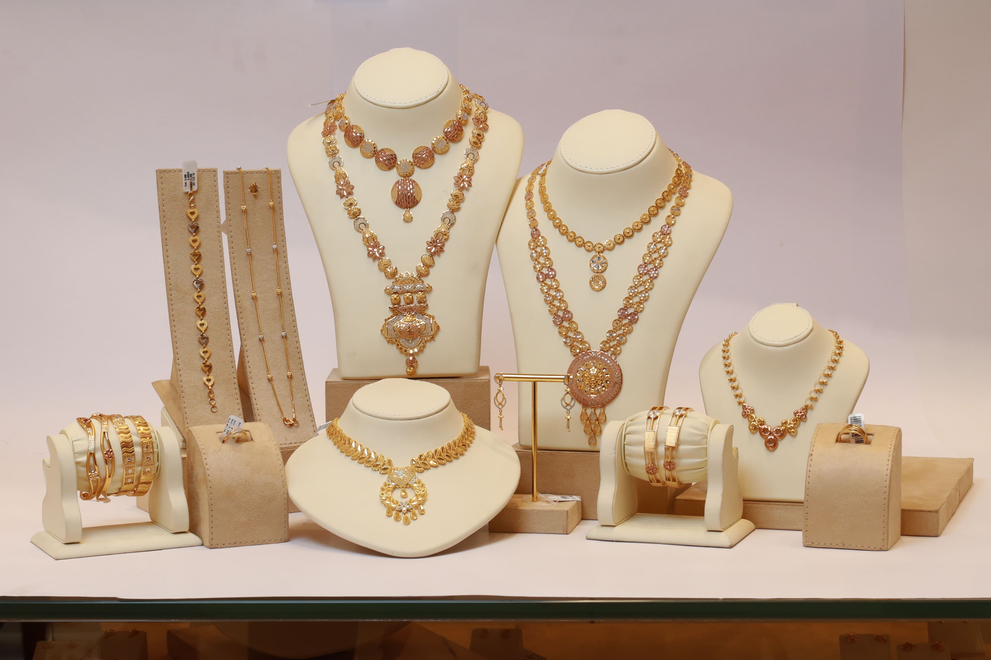 Navarathna Gold and Diamonds Jewellery